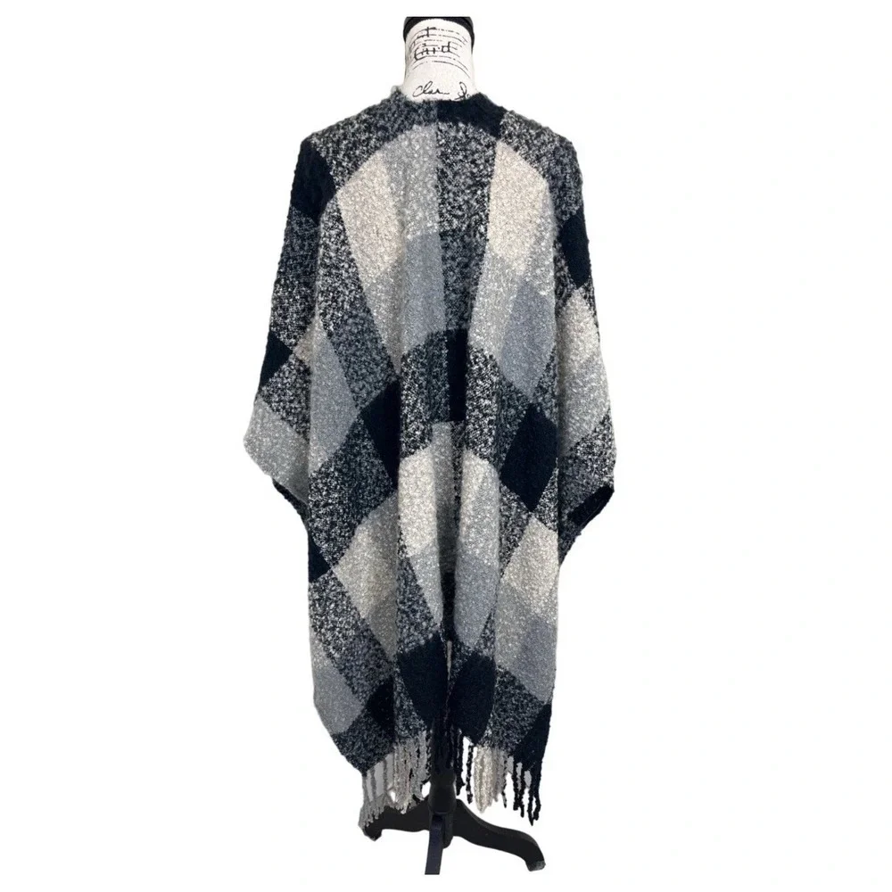 Woolrich Women's One Size Blanket Wrap Shawl Cape Poncho Choose Style‎